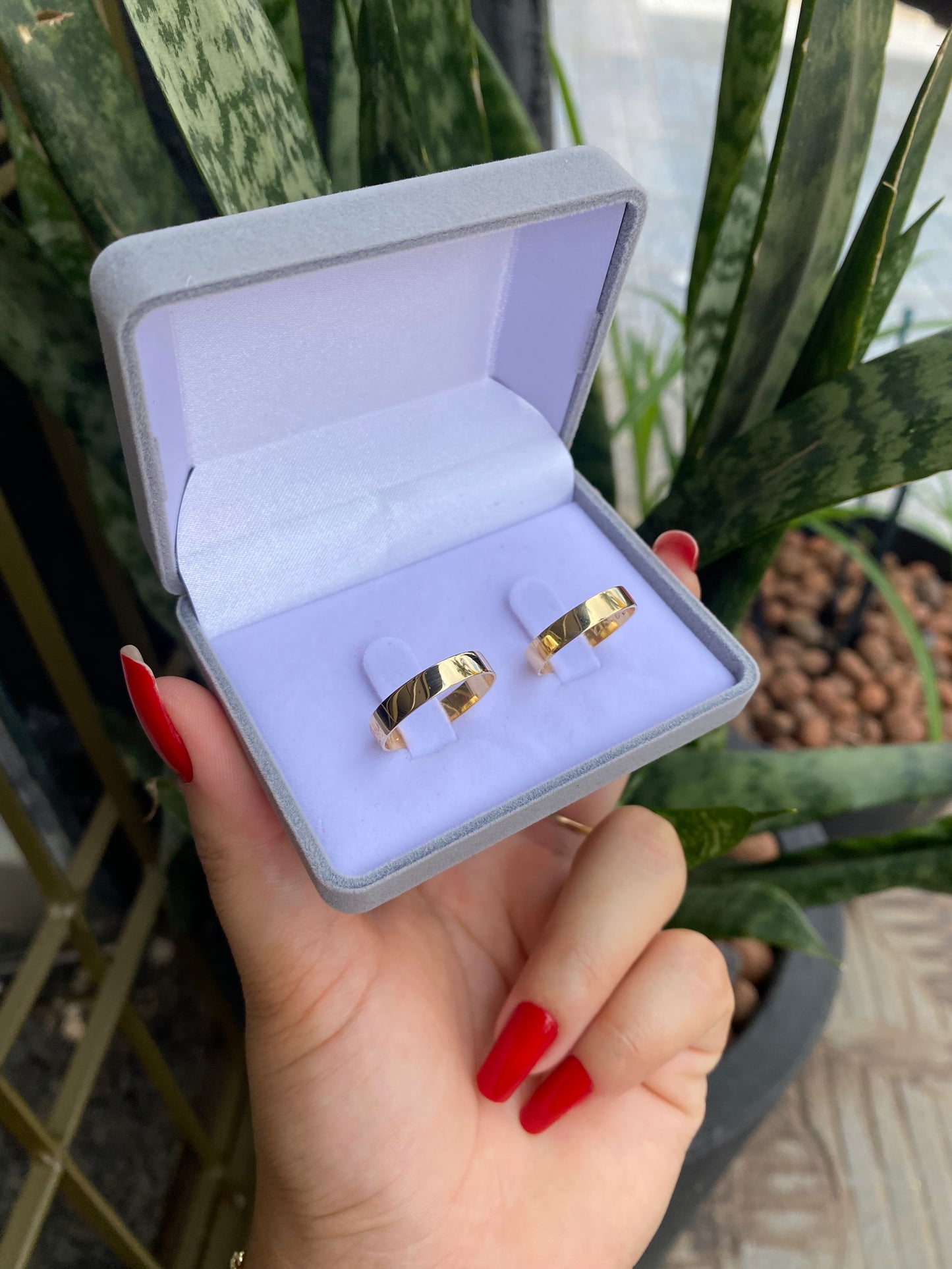 Aliança de Ouro 18k 4mm – Clássica e Atemporal