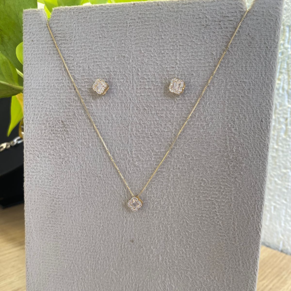 Conjunto Quadrado Lumini