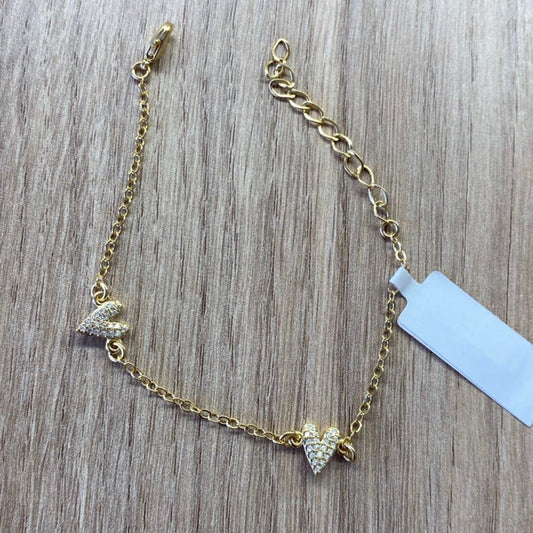 Pulseira Duplo Coração Cravejado Banhada a Ouro
